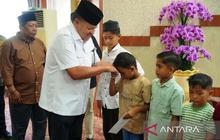 Pemkab Nagan Raya Salurkan Santunan untuk 400 Dhuafa dan Yatim Jelang Idul Fitri