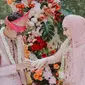 Anggunnya Syaira Anataya, anak Cindy Fatika Sari dan Tengku Firmansyah saat menikah dengan Jodi Andejo Koni. (Dok: Instagram Nandito Photografi)