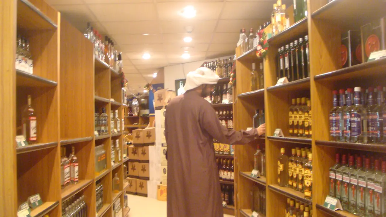 [Bintang] Ilustrasi alkohol di Uni Emirat Arab