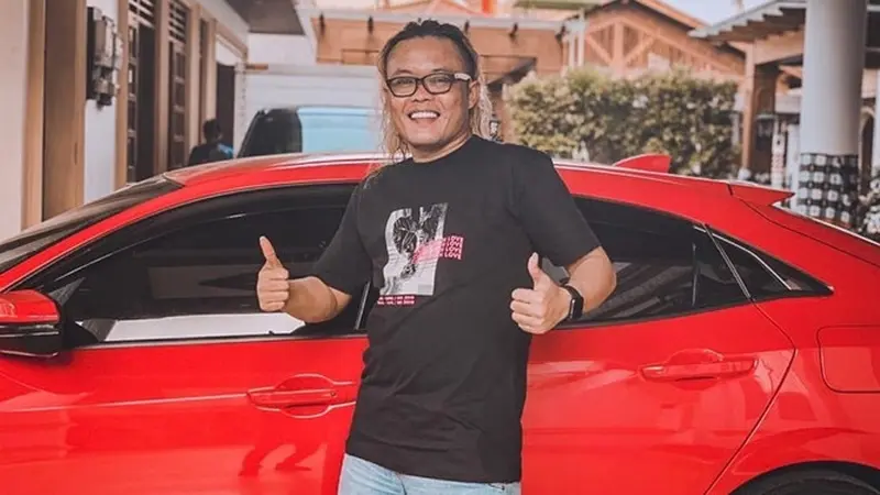 Berniat Dijual Semua, Ini 6 Potret Koleksi Mobil Mewah Sule