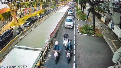 Jalan Kebon Sirih Dibongkar, Proyeknya Tak Selesai Sekaligus