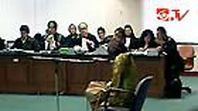 Sakit dan Tangis Warnai Sidang Nazar