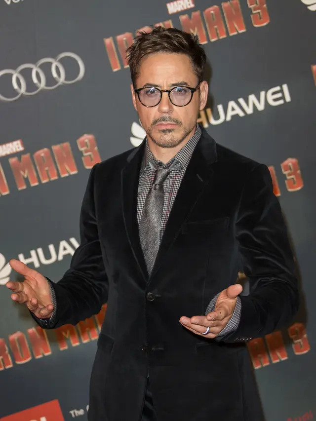 [Bintang] Robert Downey Jr
