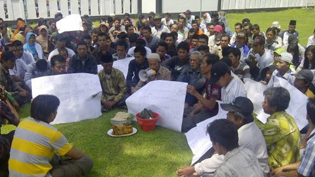 Takbir warnai sidang kasus dua pemotong bambu