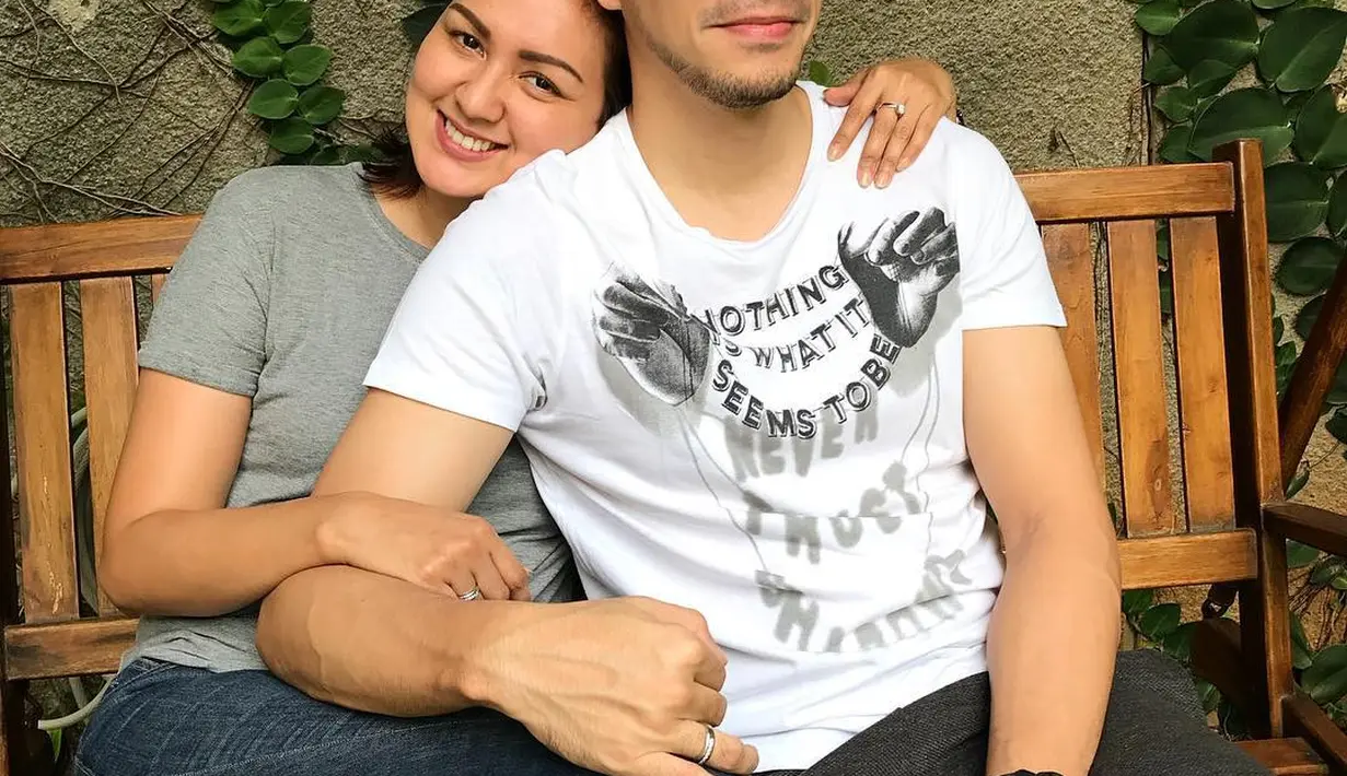 Donna Agnesia dan Darius Sinathrya