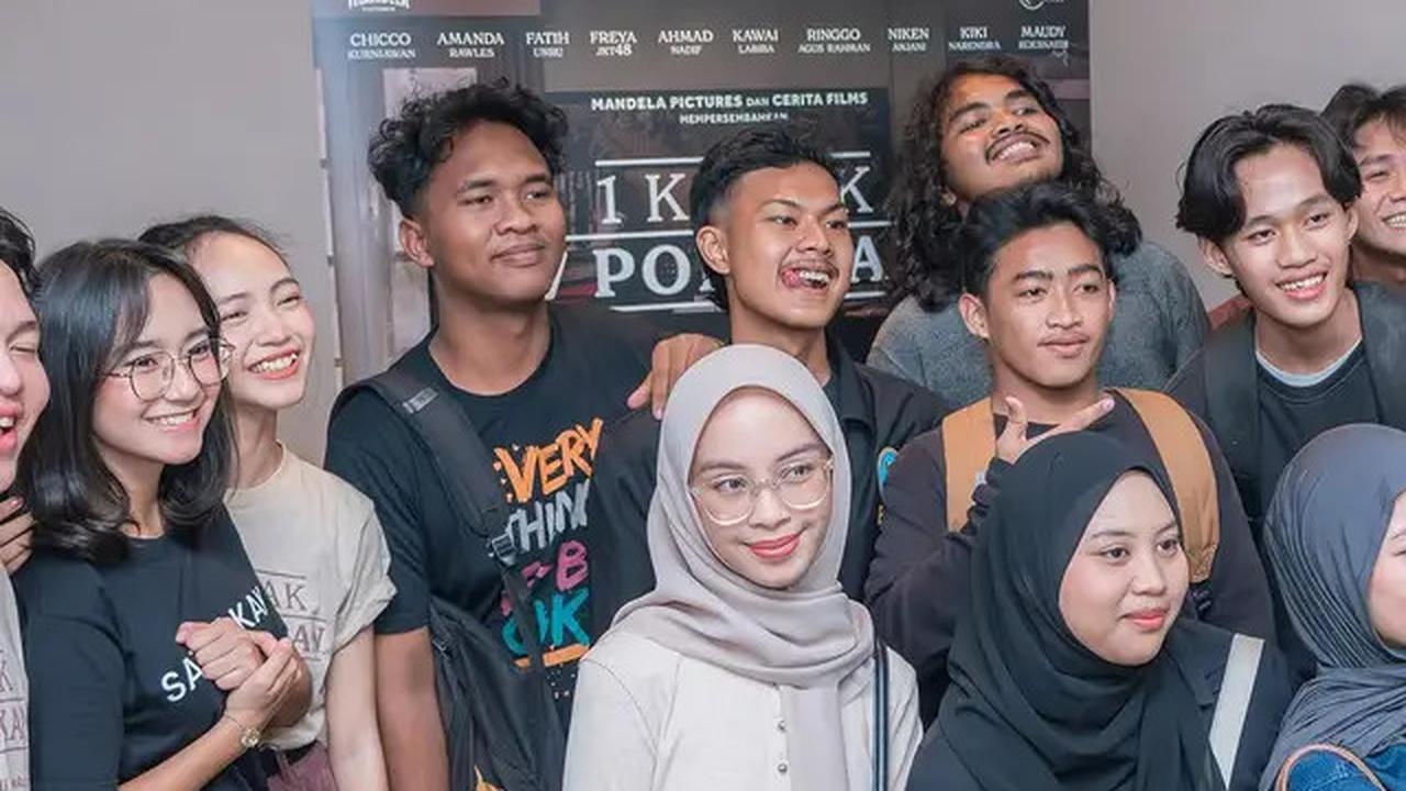 6 Potret Pemain Film 1 Kakak 7 Ponakan Cinema Visit, Raup 147 Ribu hingga Hari Ketiga