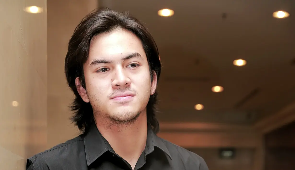 Aktor 20 tahun itu mengaku senang dengan antusias masyarakat yang ikut dalam acara nonton bareng beberapa waktu lalu. Ia melihat banyak yang puas usai menonton film dan mendapatkan respon bagus. (Adrian Putra/Bintang.com)