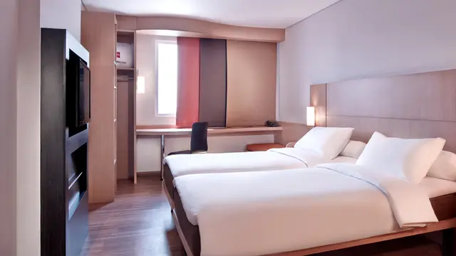 Ibis Gading Serpong