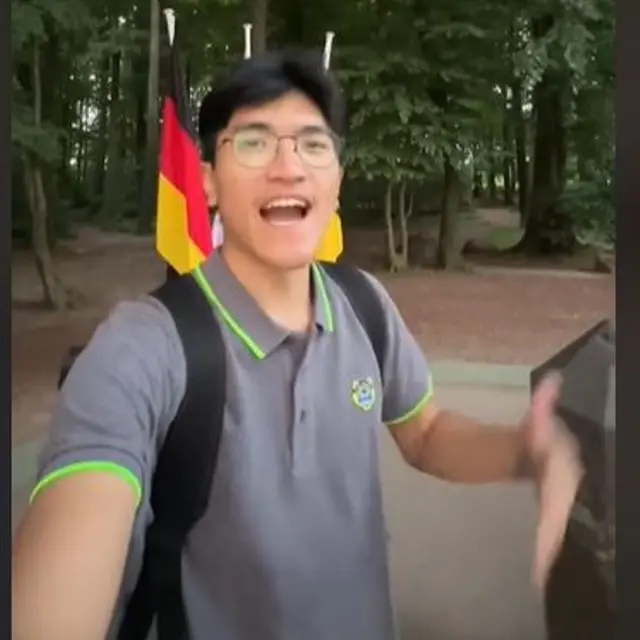 Seorang Pria Berdiri di 3 Negara Sekaligus dalam Waktu Bersamaan, Bagaimana Caranya?