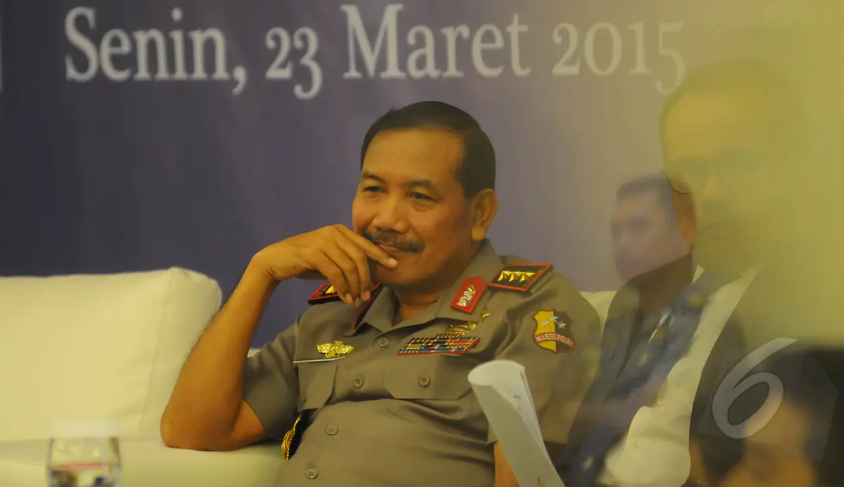 Wakapolri Komjen Pol Badrodin Haiti menjadi pembicara dalam acara seminar hukum "Demokratisasi dalam Penegakan Hukum" di Jakarta, Senin (23/3/2015). (Liputan6.com/Herman Zakharia) 