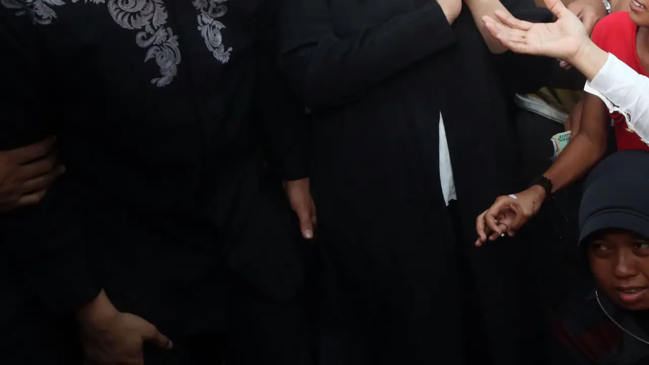 [Bintang] Raffi ke makan Olga Syahputra