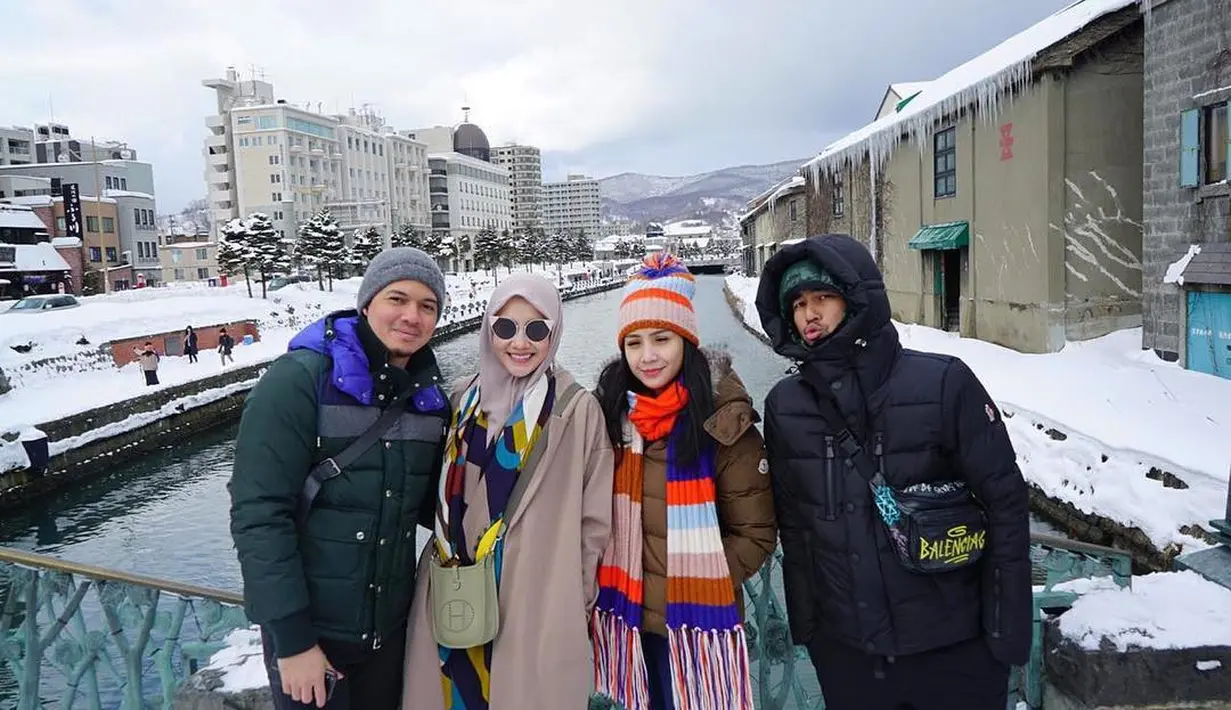 Zaskia Sungkar dan Irwansyah