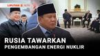 Dari Pakistan, Presiden Prabowo Subianto melanjutkan kunjungan kenegaraannya ke Rusia, bertemu dengan Presiden Vladimir Putin di Istana Kremlin, Moskow. Dalam pertemuan itu, Putin menyatakan siap membantu Indonesia mengembangkan pembangkit listrik te...