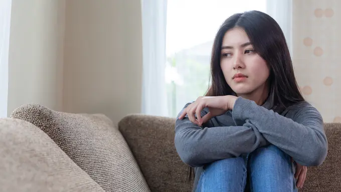 perempuan sedih