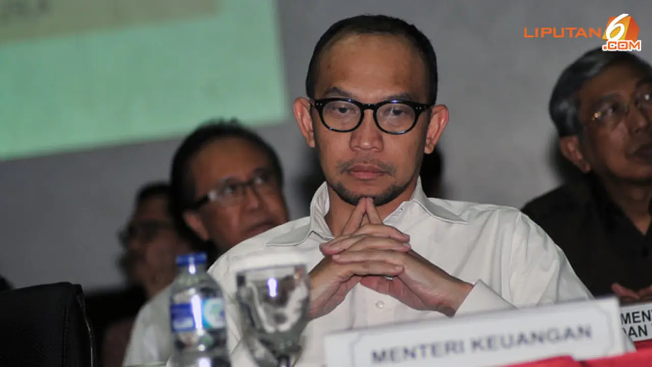 chatib-basri-merenung-130903b.jpg