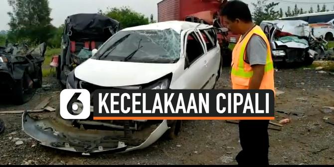VIDEO: Kecelakaan Tol Cipali, 1 Tewas 4 Luka-Luka