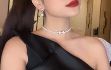 Penampilan Cantik Azizah Salsha, Kenakan Outfit Serba Hitam dengan Lipstik Merah Menyala