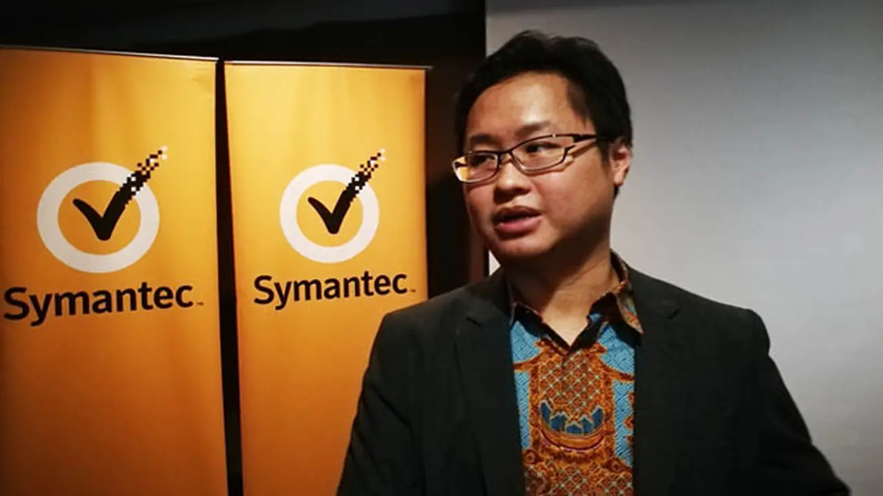 Director System Engineering ASEAN Symantec, Halim Santoso