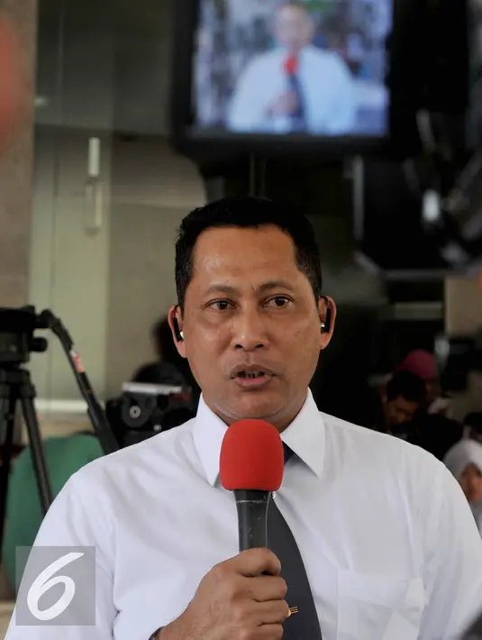 Kabareskrim Komjen Pol Budi Waseso saat menjawab pertanyaan wartawan di Mabes Polri, Jakarta, Rabu (2/9/2015). Pria yang akrab disapa Buwas itu mengaku belum mengetahui mengenai informasi bahwa dirinya akan dicopot. (Liputan6.com/Johan Tallo) 