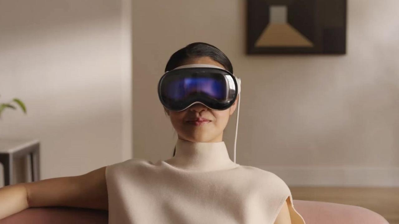 <b>Apple Vision Pro</b>