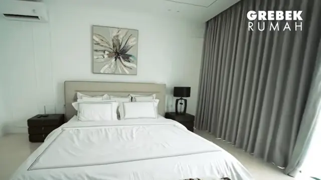 Potret Kamar Tidur Aura Kasih yang Simpel dengan Nuansa Serba Putih