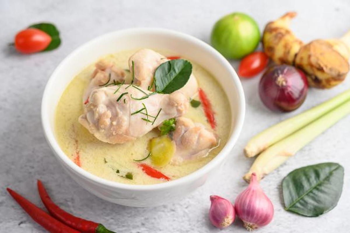 Resep Opor Telur Tahu Sederhana, Hidangan Gurih Kaya Rempah