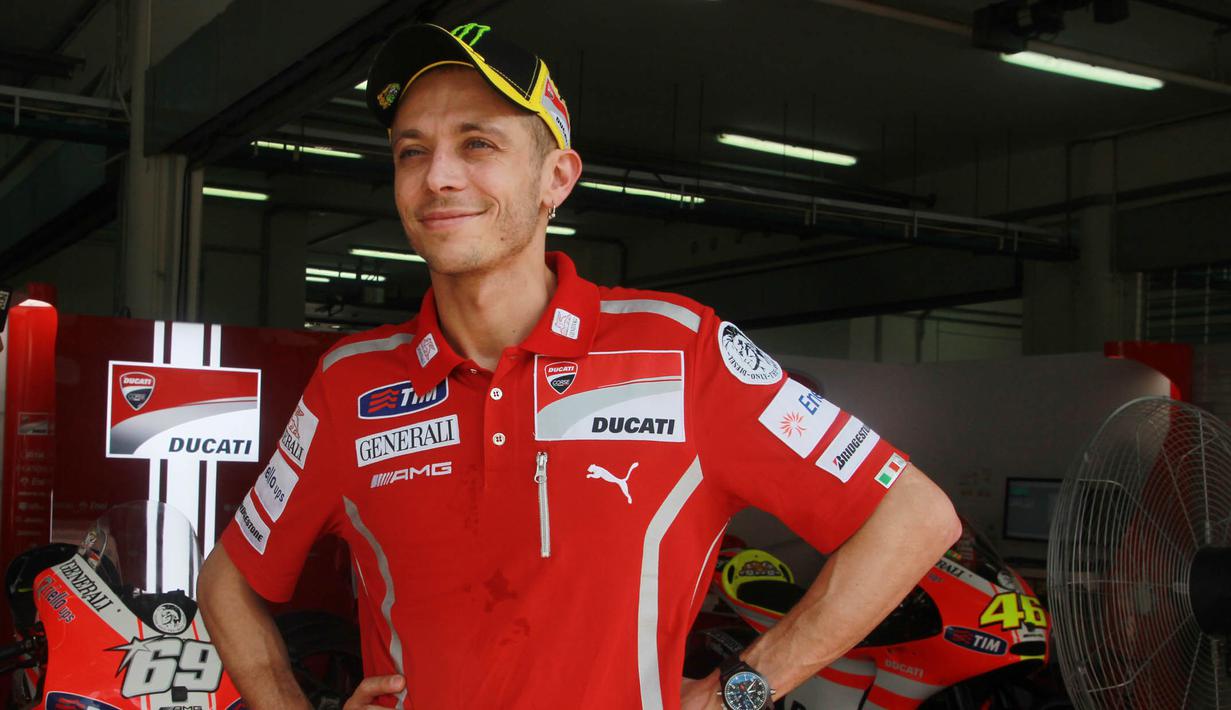 Pembalap berusia 41 tahun itu kini masih aktif di lintasan, ia membela tim Monster Energy Yamaha. (AFP/Francis Silvan)