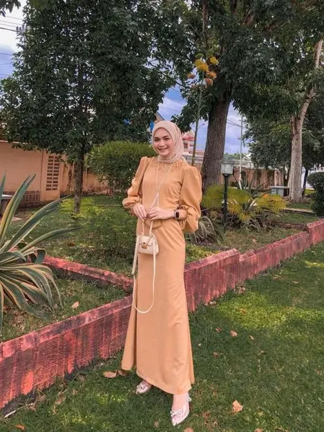 6 Model Baju Bridesmaid Hijab yang Cantik Padu Padan dan Serba Cantik di 2024 Fashion Fimela