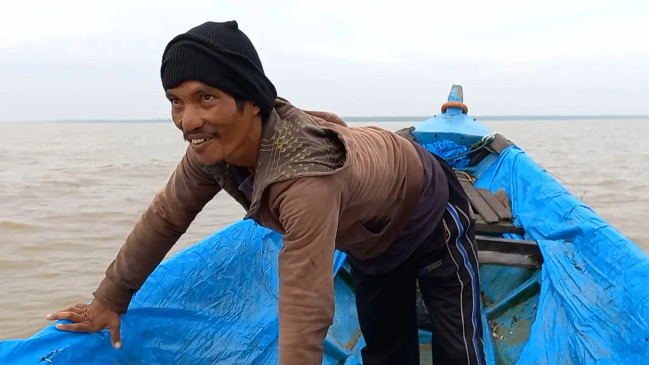 Amrizal, Nelayan Suku Duano