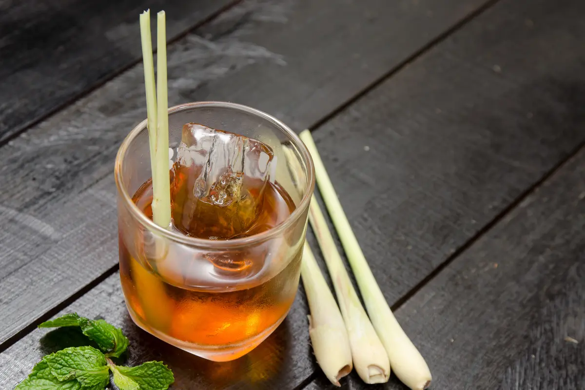 resep teh hitam serai daun mint