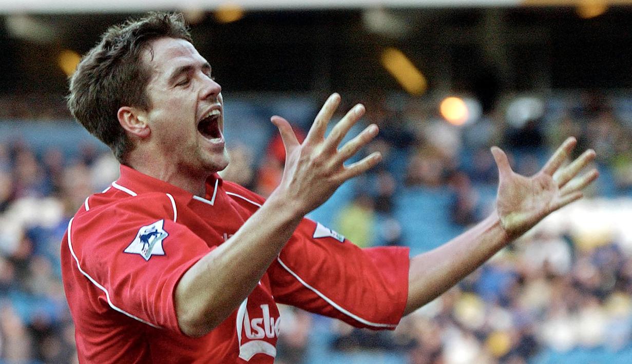 Pertama diraihnya pada musim 1997/1998 dengan torehan 18 gol bersama dengan Dion Dublin (Coventry) dan Chris Sutton (Blackburn). Sementara pada 1998/1999 dengan jumlah gol yang sama ia juga berbagi award dengan Jimmy Floyd Hasselbaink (Leeds United) dan Dwight Yorke (MU). (AFP/Paul Barker)