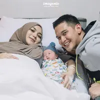 Citra Kirana, Rezky Adhitya, dan Keene Atharrazka. (Foto: Instagram @citraciki)
