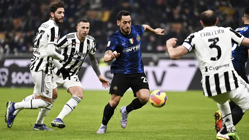 Foto: Menang Dramatis Atas Juventus, Inter Milan Jadi Jawara di Piala Super Italia