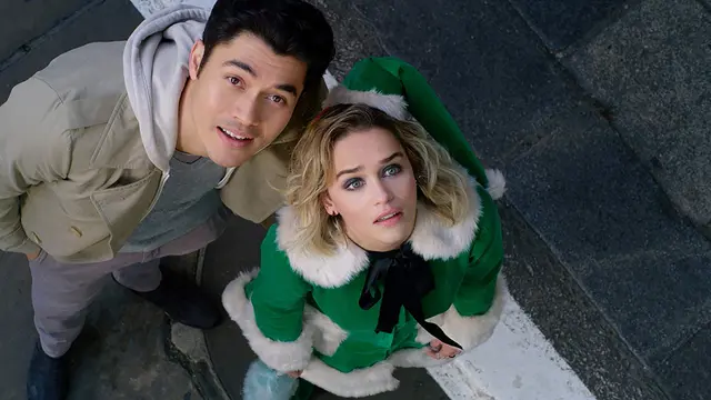 Henry Golding dalam Last Christmas.