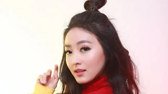 [Bintang] Kece Maksimal! Gaya Natasha Wilona dan 4 Pesinetron Muda Eksis