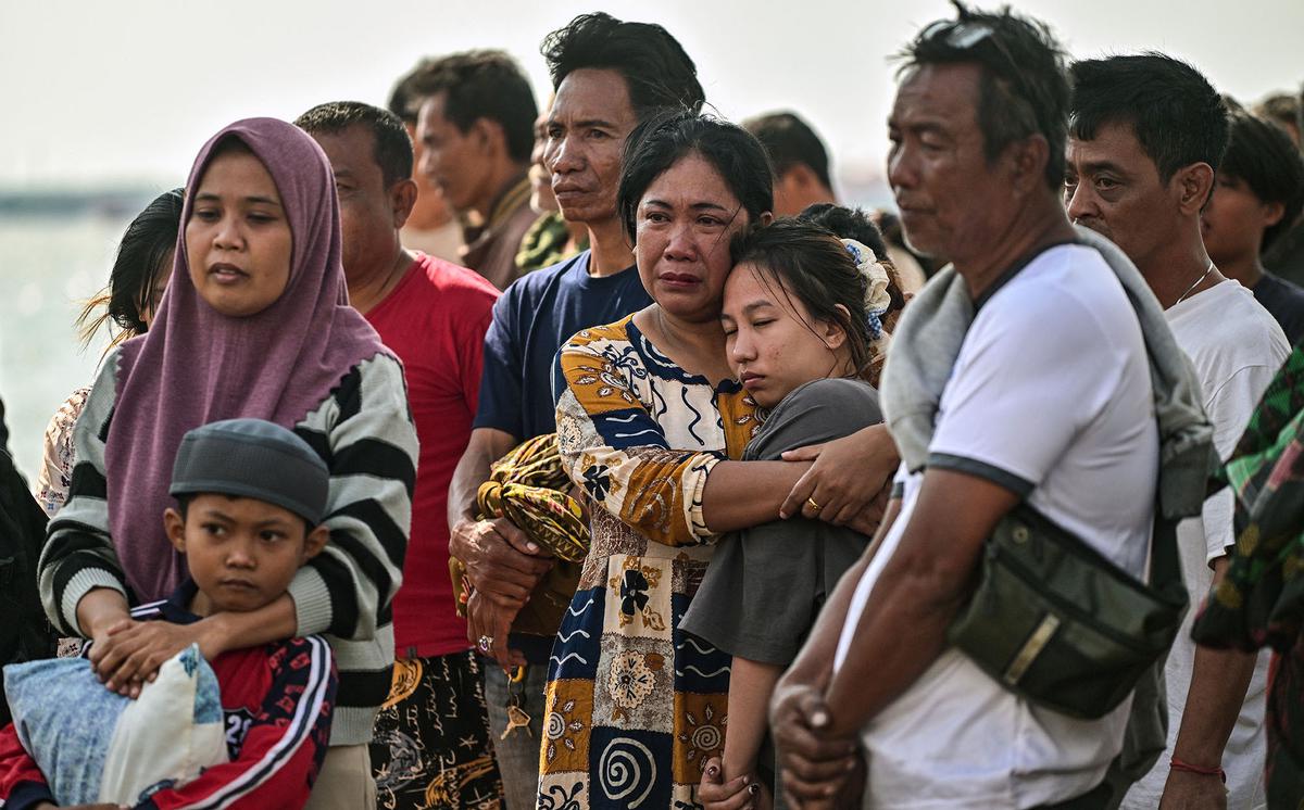 Korban Kebakaran KM Mutiara Sentosa II Tiba di Surabaya
