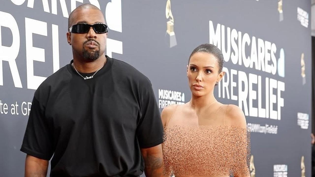 Kanye West Gandeng Bianca Censori di Grammy Awards 2025 yang Pakai Baju Transparan hingga Spekulasi Pengusiran