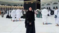Potret Ummi Quary Jalani Umroh untuk Kedua Kalinya, Bagikan Curahan Hati