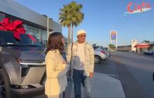 Potret Uya Kuya Dapat Hadiah Mobil Mewah di Amerika dari Istri dan Anak-anak, Melongo Sampai Mikir Diprank