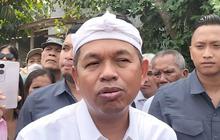 VIDEO: Duka Mendalam Dedi Mulyadi Kunjungi Korban Ledakan Amunisi di Garut