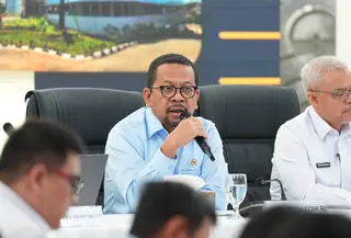 Kepala Badan Komunikasi Pemerintah (Bakom) RI Muhammad Qodari dalam konferensi pers di Kantor Bakom RI, di Jakarta, Rabu (29/4/2026). (Istimewa)