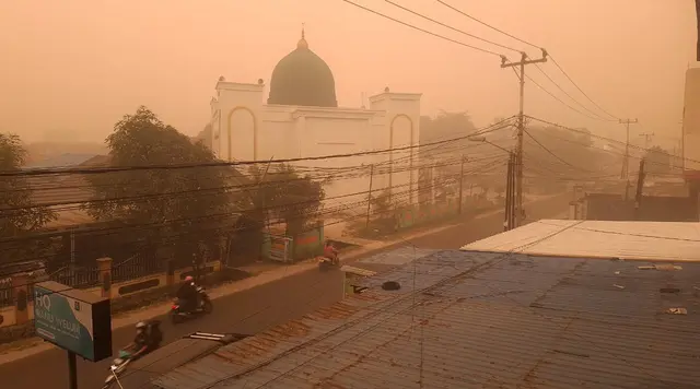 Langit Palangka Raya Kembali Menguning Sore Ini, Kualitas Udara: Berbahaya!