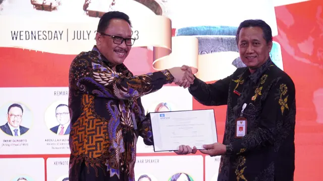 Arsip Nasional Republik Indonesia (ANRI) mengadakan acara penyerahan sertifikat Memory of the World (MOW) dari UNESCO melalui Kementerian Luar Negeri (Kemenlu) RI untuk 3 warisan Indonesia yang pada Mei 2023 telah disahkan menjadi warisan dunia.