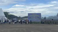 Presiden Joko Widodo (Jokowi) di Terminal Selatan Lanud Halim Perdanakusuma Jakarta Timur, Rabu (24/1) (Liputan6.com/Muhammad Radityo Priyasmoro)