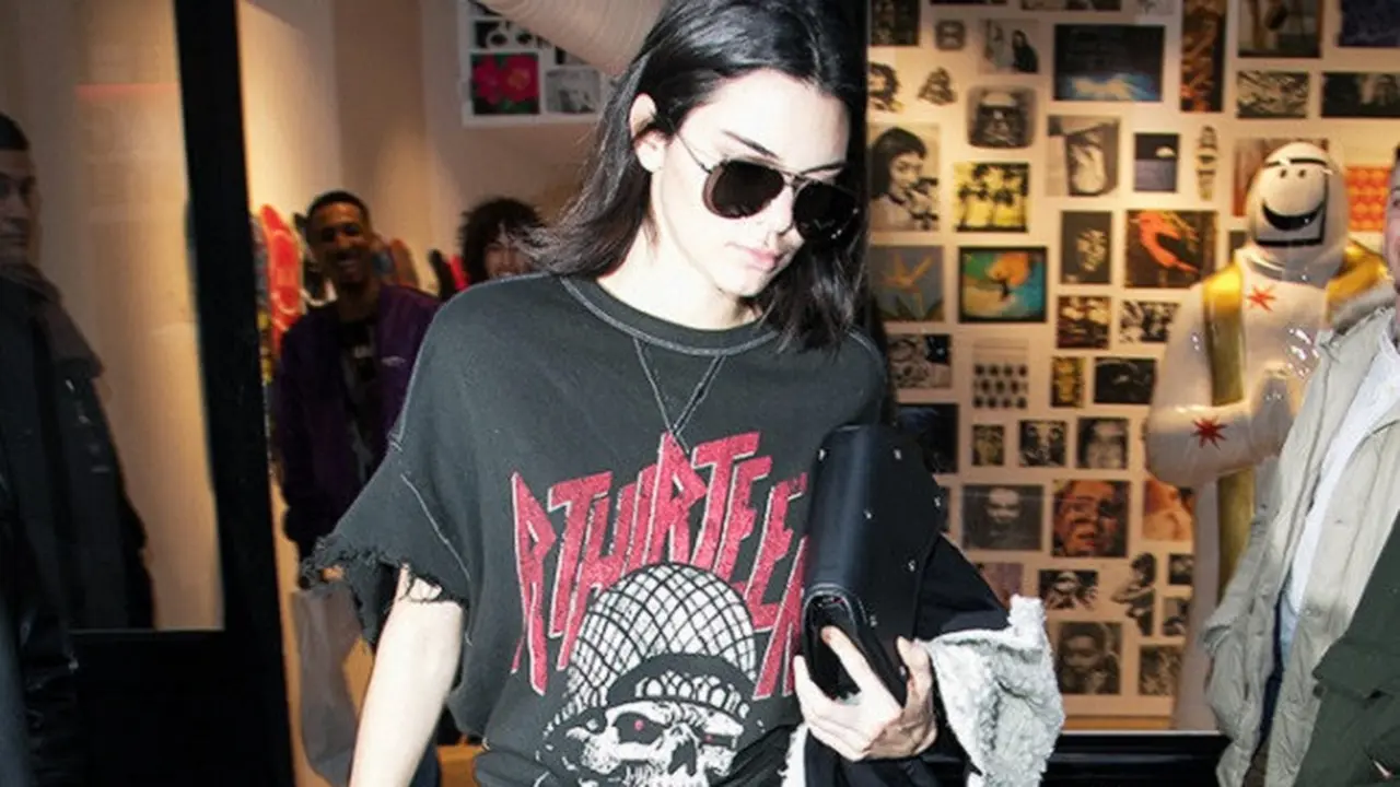 Grafitti Jeans, Celana Jeans yang Kekinian ala Kendall Jenner