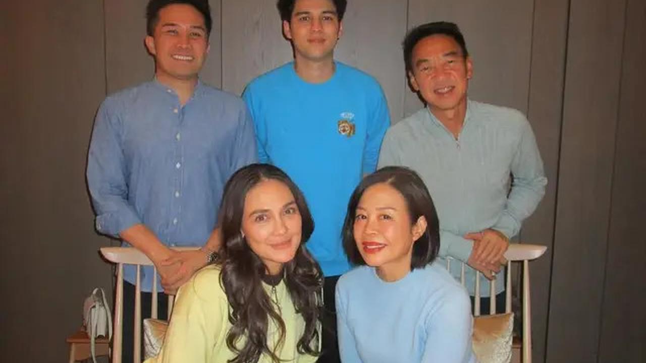 7 Potret Luna Maya dan Maxime Sambut Natal, Liburan di Hotel Mewah Jepang