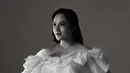 Di kehamilan 38 minggu, Chelsea Islan kembali curi perhatian dengan penampilan anggunnya [@chelseaislan]