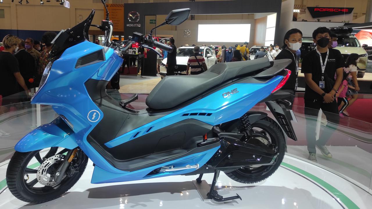 Beli Motor Listrik Ini Dapat Subsidi Rp 7 Juta, Beli di PRJ
