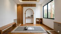 7 Desain Mushola Kecil Minimalis dengan Aksen Kayu di Rumah Modern