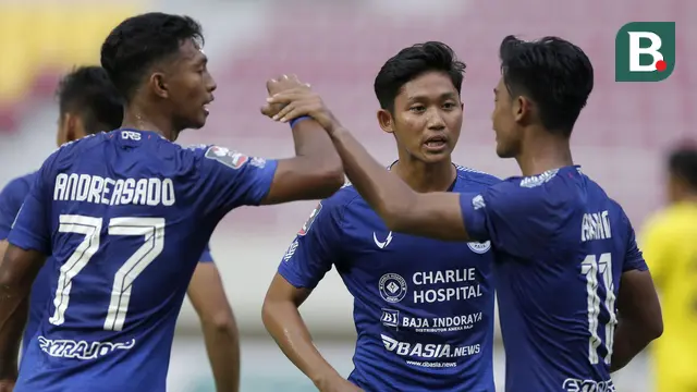 FOTO: PSIS Semarang Puncaki Grup A usai Menang 3-1 atas Persikabo 1973 - Pratama Arhan; Tim PSIS Semarang